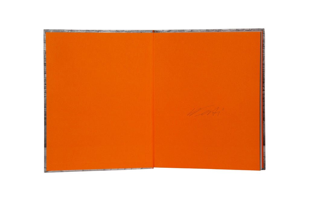 აი ვეივეი  Ai Weiwei – So Sorry, ხელმოწერილი